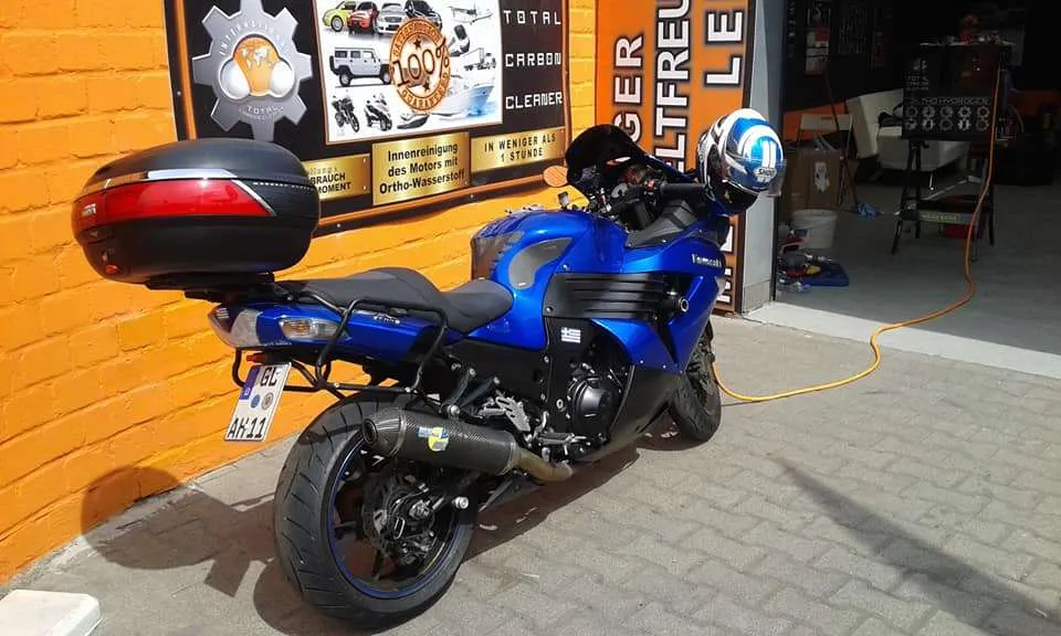 KAWASAKI<br>ZZR1400