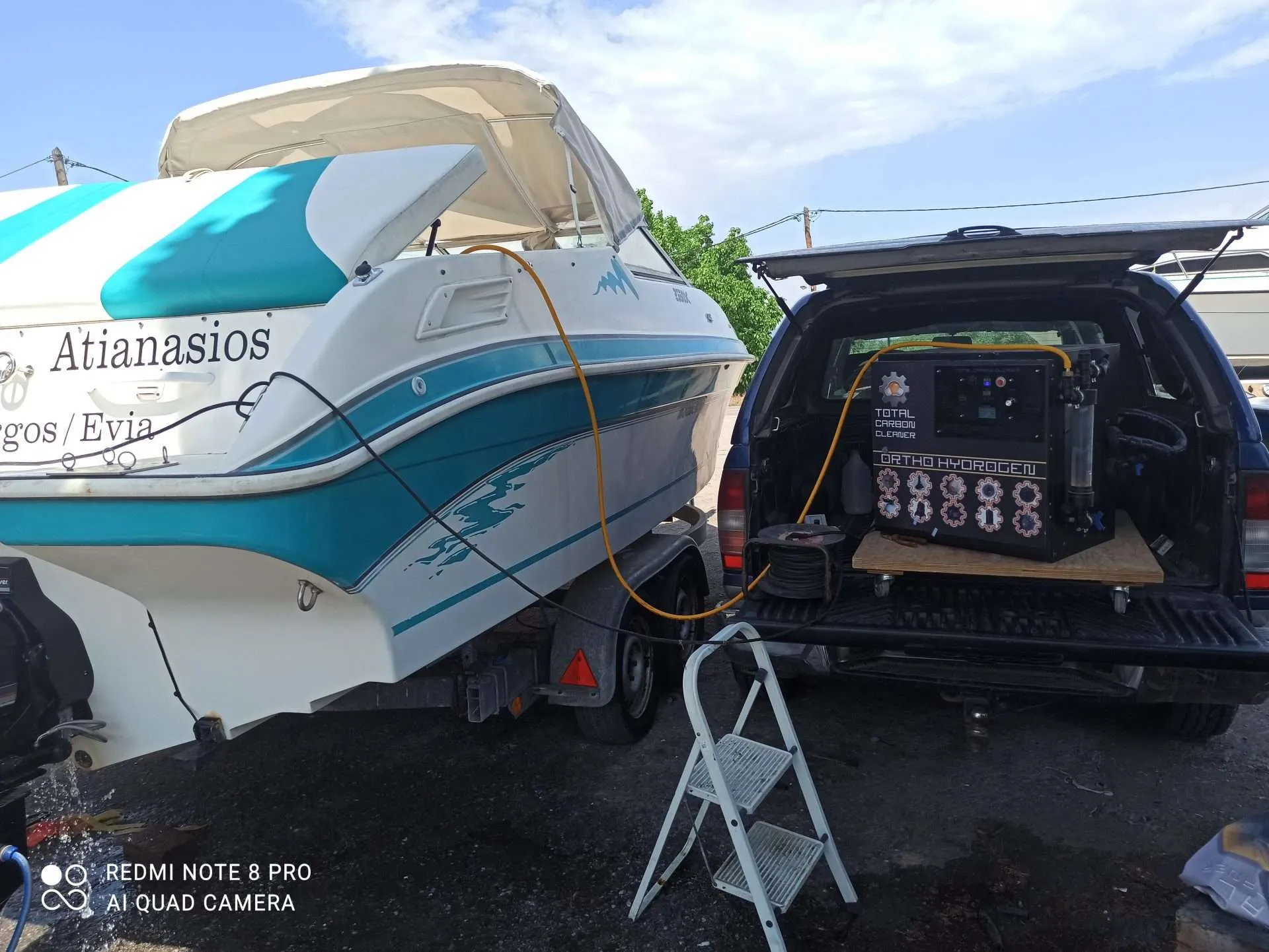 SEA RAY 230<BR>Sundancer Cabin Cruiser